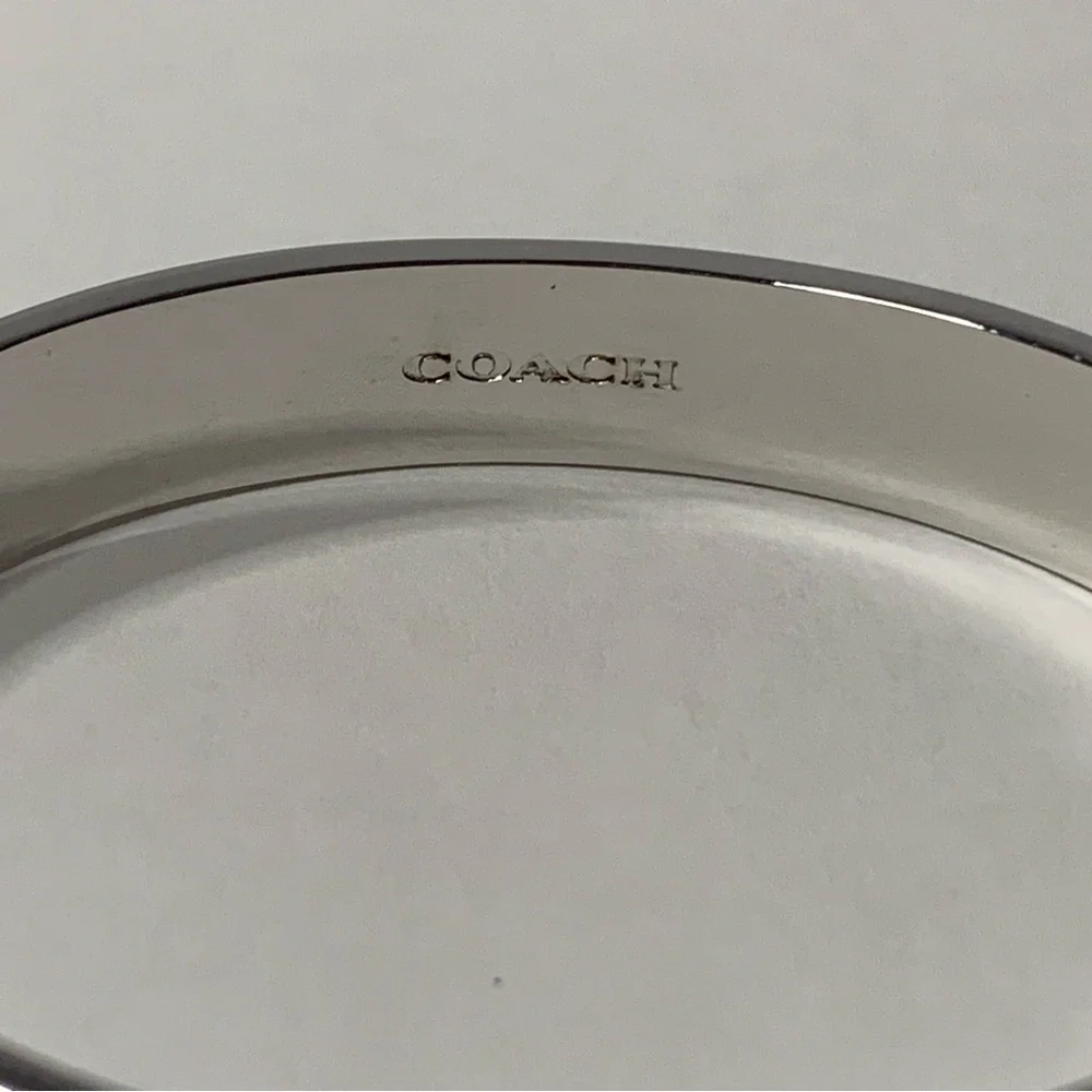 Brand New with Tags COACH Signature ‘C’ Logo Hinged Bangle Bracelet - Picture 5 of 10